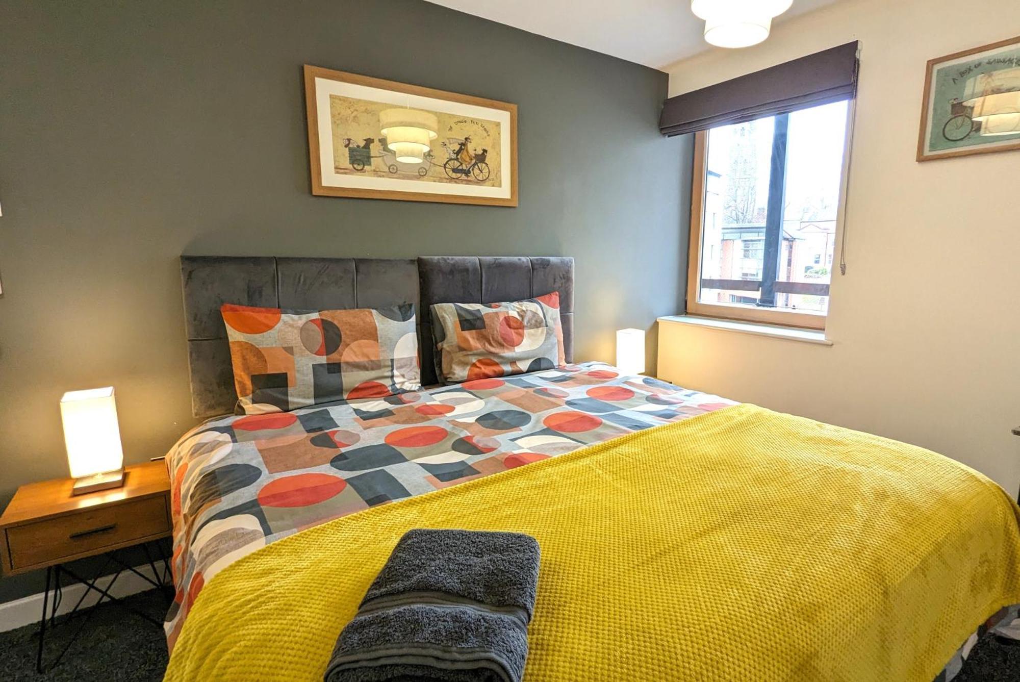 Gorgeous Modernised City Centre Apartment Coventry Exterior photo